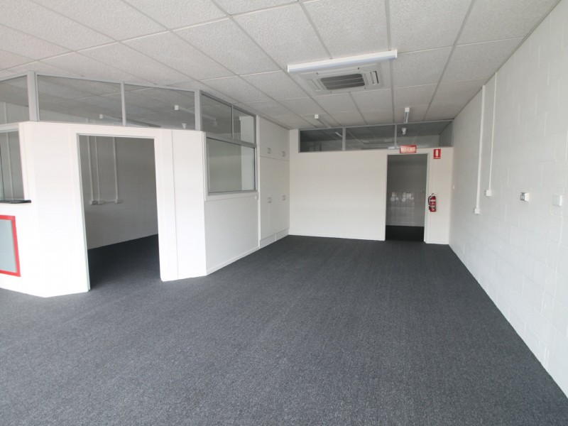 Shop 7 Riviera Plaza, Bairnsdale VIC 3875