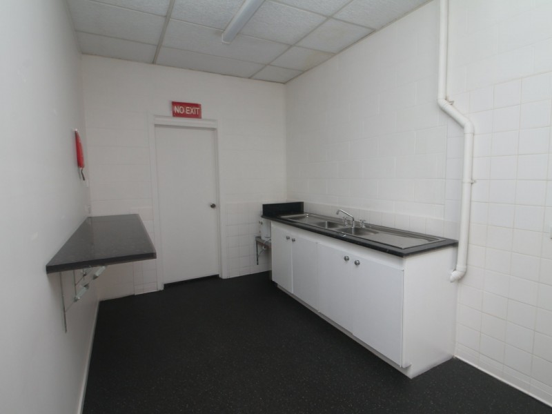 Shop 7 Riviera Plaza, Bairnsdale VIC 3875