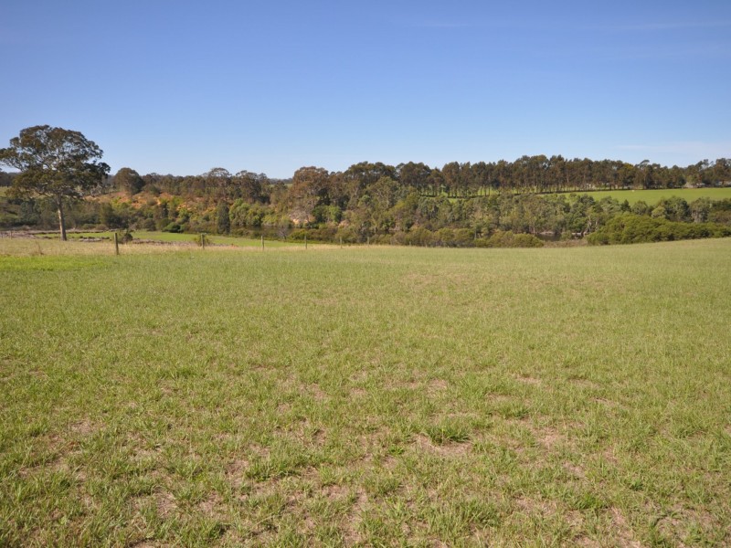 2 Parkside Drive, Nicholson VIC 3882