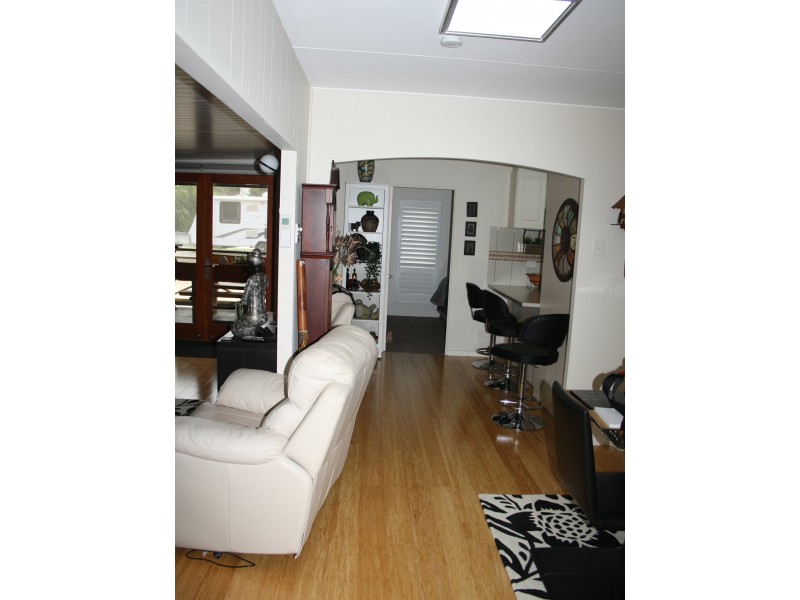 Unit 38 & Nicholson River Holiday Park, Nicholson VIC 3882