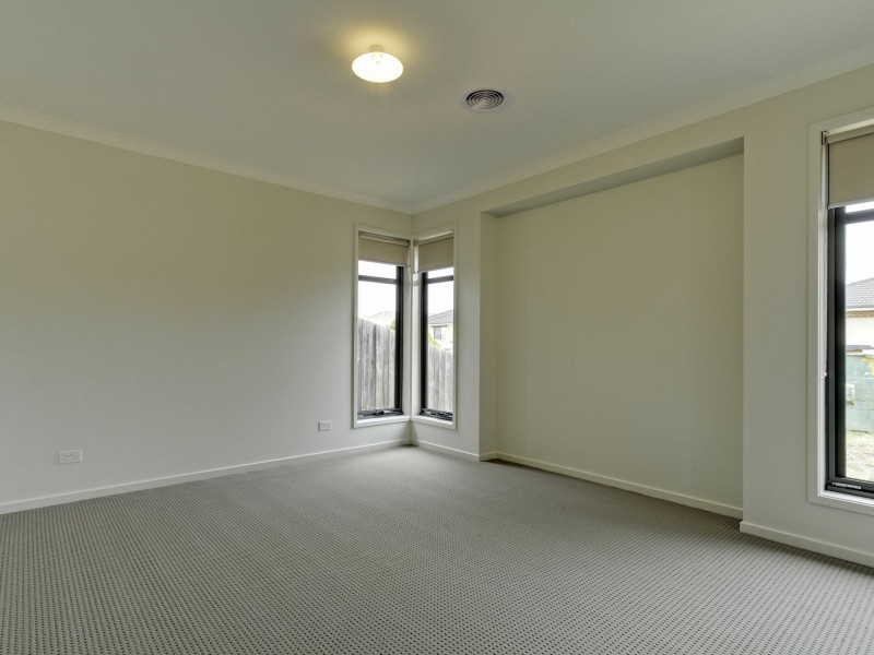 3 Barton Place, Eastwood VIC 3875