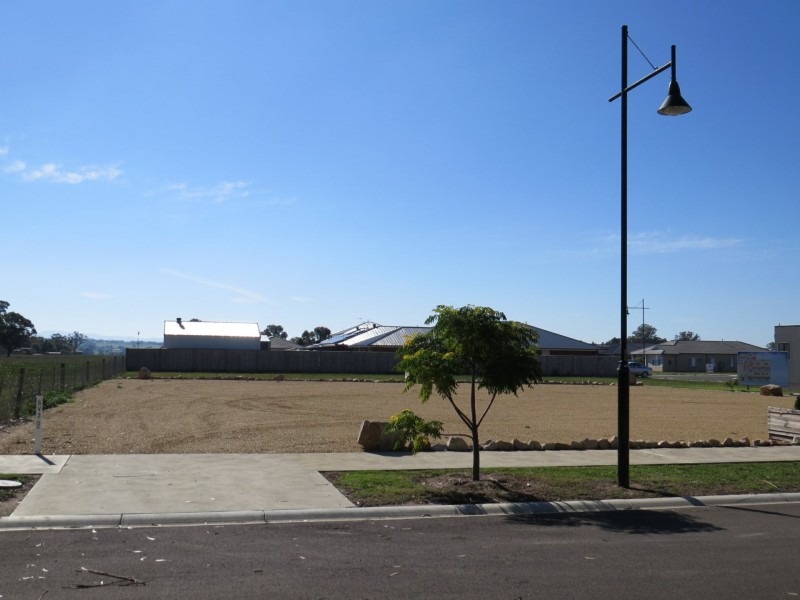 42 Verdell Street, Bairnsdale VIC 3875