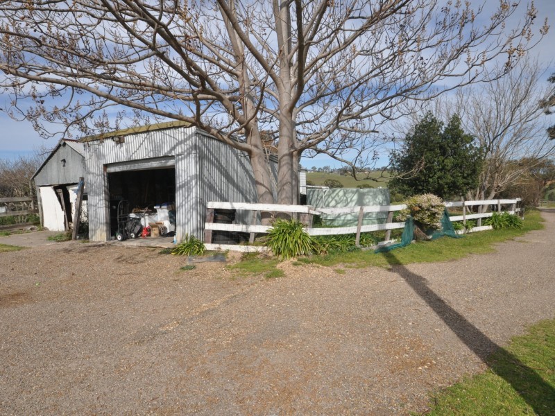 470 Hodges Estate Road, Ellaswood VIC 3875