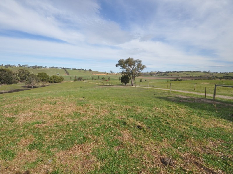470 Hodges Estate Road, Ellaswood VIC 3875