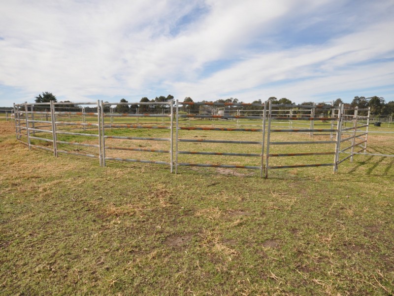470 Hodges Estate Road, Ellaswood VIC 3875