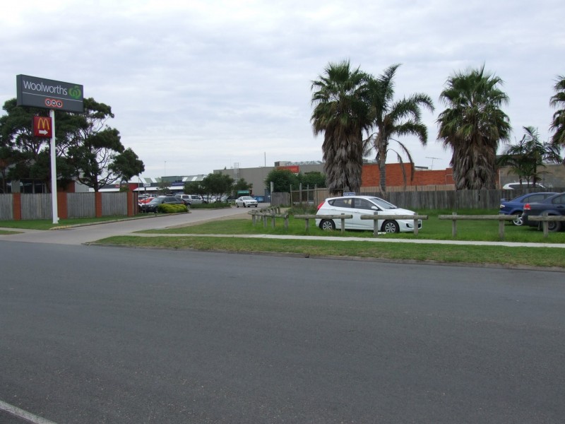 6 Mechanics Street, Lakes Entrance VIC 3909
