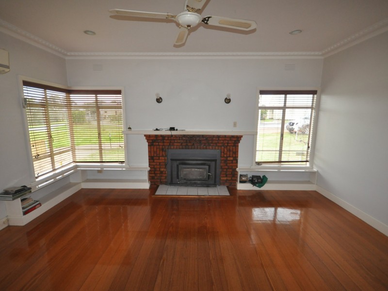 39A MacArthur Street, Bairnsdale VIC 3875