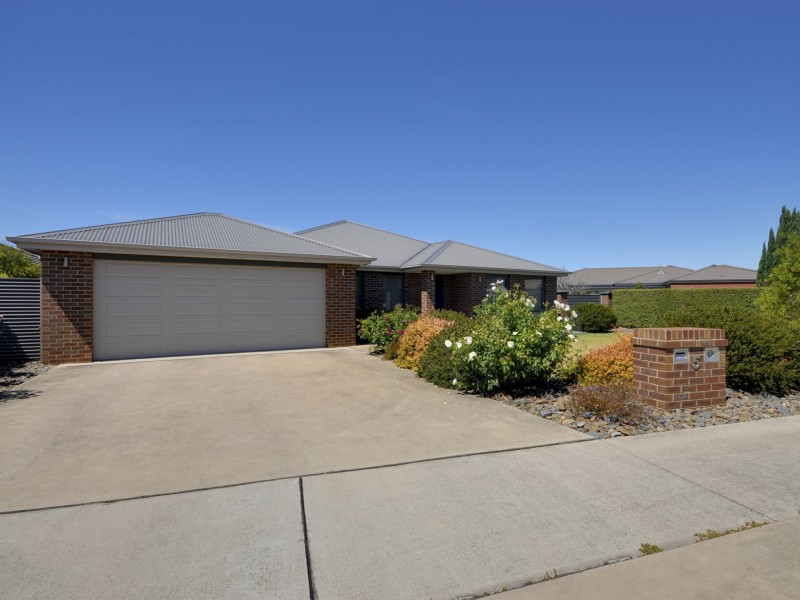 5 Kooralbyn Court, Eastwood VIC 3875