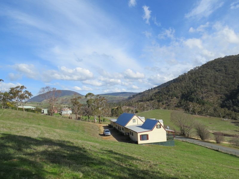 18 Crisp Street, Omeo VIC 3898