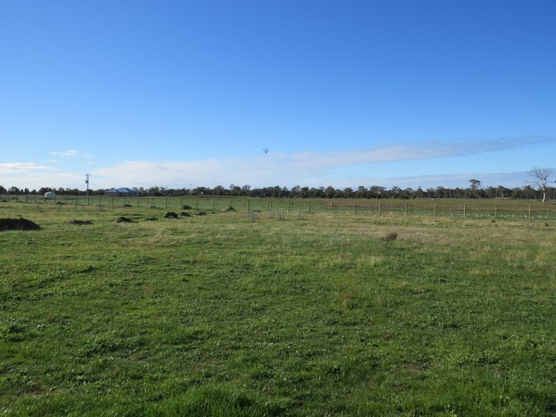 25 Hillside Lane, Hillside VIC 3875