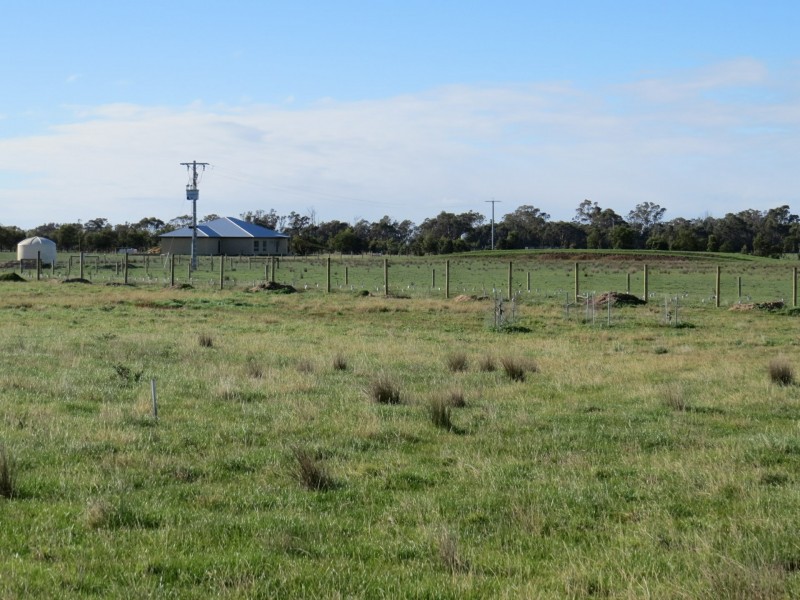 25 Hillside Lane, Hillside VIC 3875