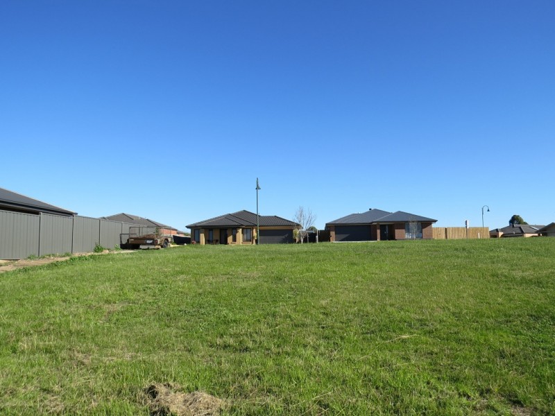 39 Eastern View Drive, Eastwood VIC 3875