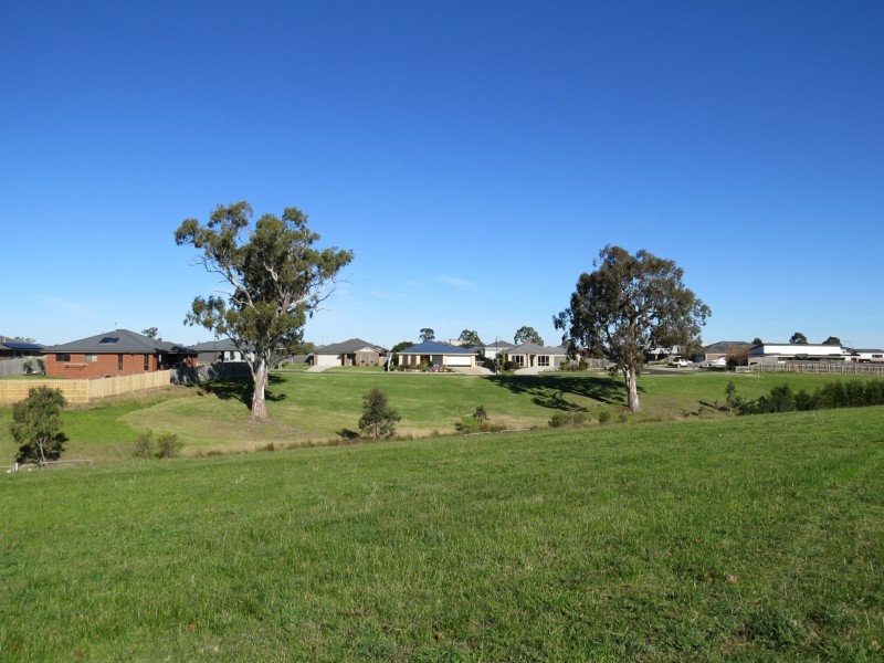 30 Phoebes Way, Eastwood VIC 3875