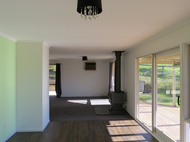 12 Hankshaws Hill Road, Omeo VIC 3898