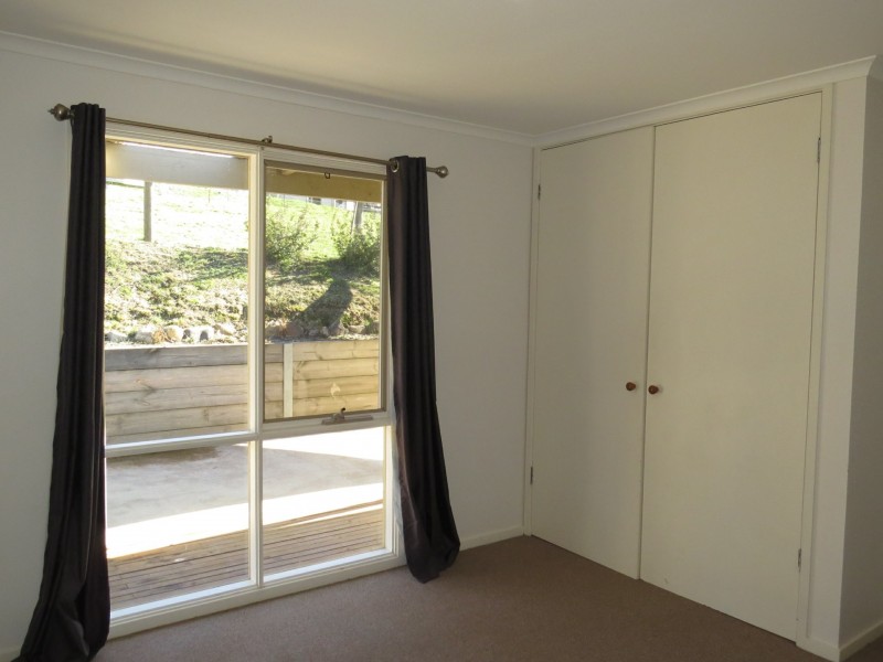 12 Hankshaws Hill Road, Omeo VIC 3898