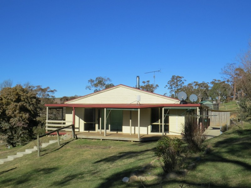 12 Hankshaws Hill Road, Omeo VIC 3898