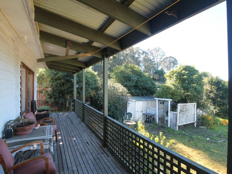 8 Lambournes Road, Bruthen VIC 3885