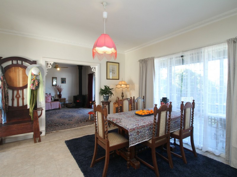 8 Lambournes Road, Bruthen VIC 3885