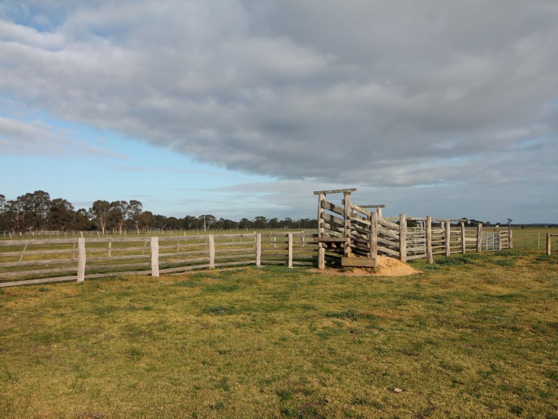 205 Buchanans Road, Bairnsdale VIC 3875