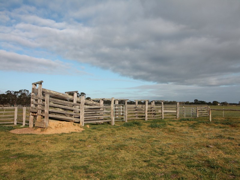 205 Buchanans Road, Bairnsdale VIC 3875