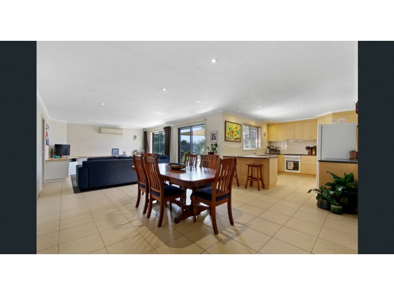85 Gatehouse Drive, Bairnsdale VIC 3875