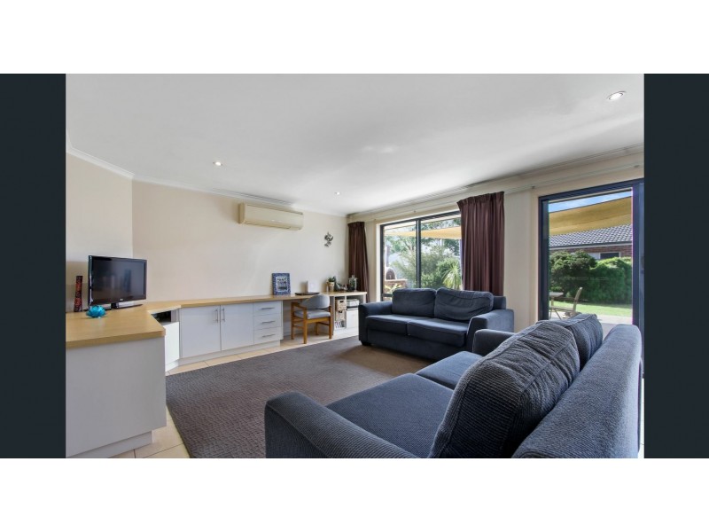 85 Gatehouse Drive, Bairnsdale VIC 3875