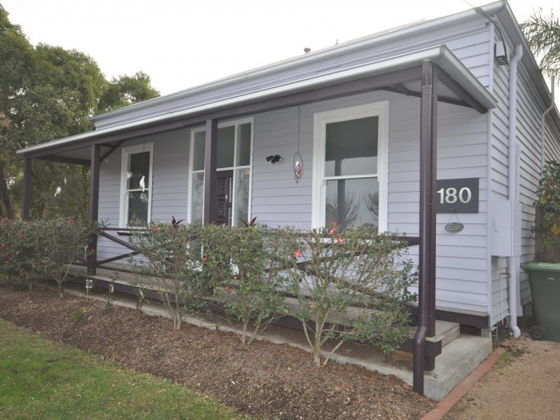 Suite 5/180 Macleod Street, Bairnsdale VIC 3875