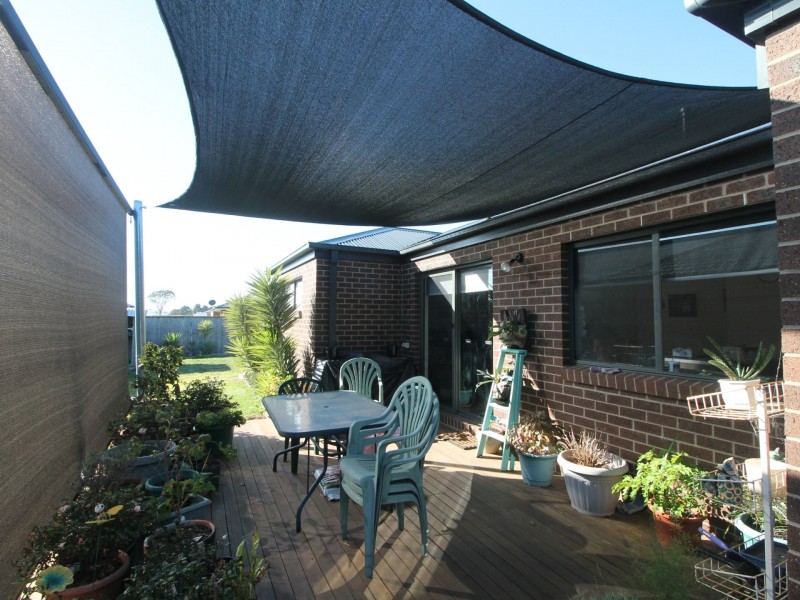 12 Whipbird Street, Bairnsdale VIC 3875