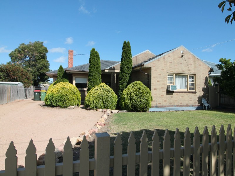 18 Churchill Street, Bairnsdale VIC 3875