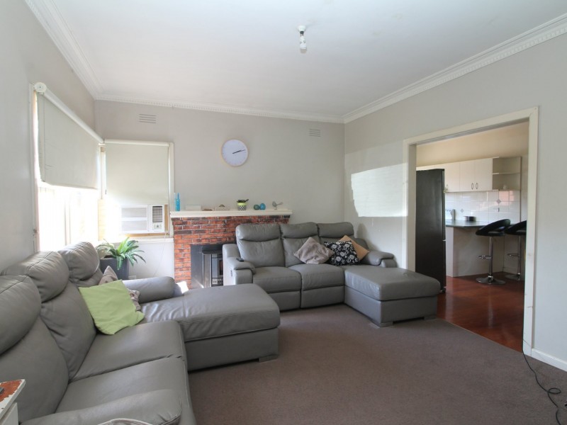 18 Churchill Street, Bairnsdale VIC 3875