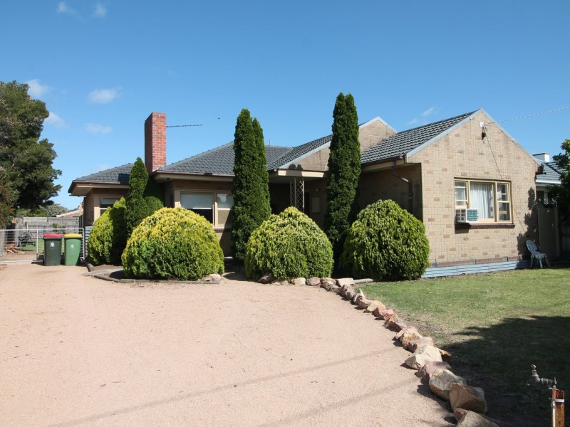 18 Churchill Street, Bairnsdale VIC 3875