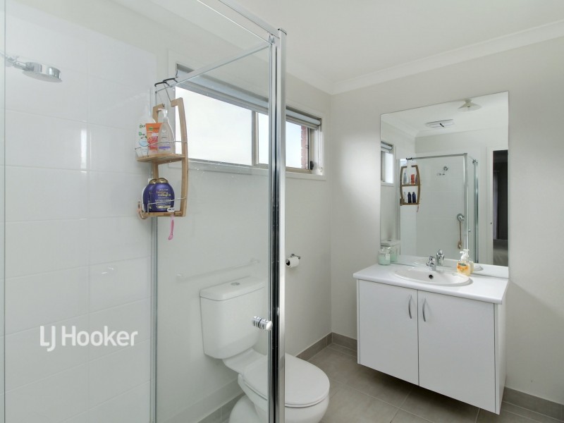 1 Barton Place, Eastwood VIC 3875