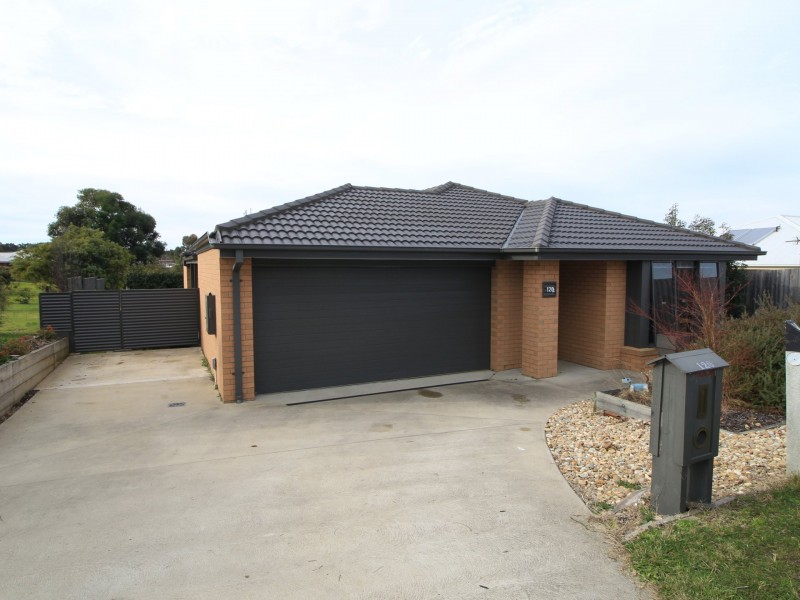 120 Flinns Road, Eastwood VIC 3875