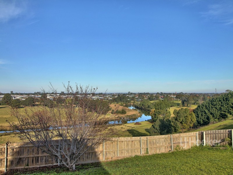 3 Marrah Drive, Wy Yung VIC 3875