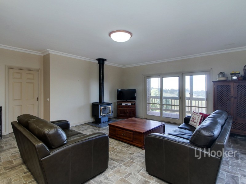 3 Marrah Drive, Wy Yung VIC 3875