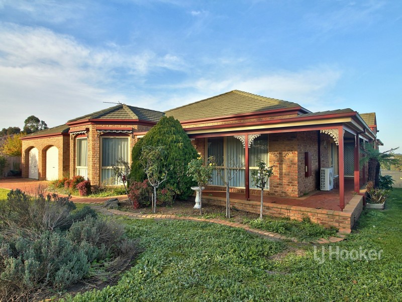 3 Marrah Drive, Wy Yung VIC 3875