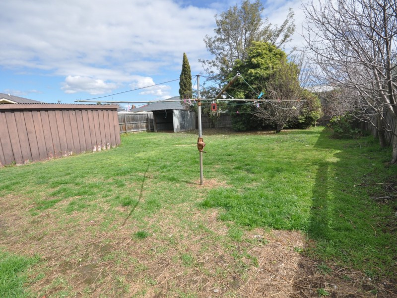 18 Ligar Street, Bairnsdale VIC 3875