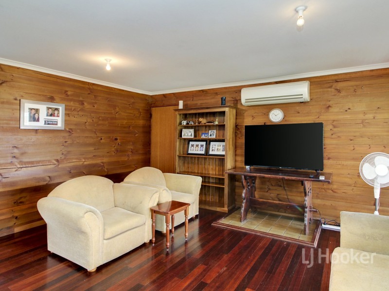 6 Dwyer Street, Wy Yung VIC 3875