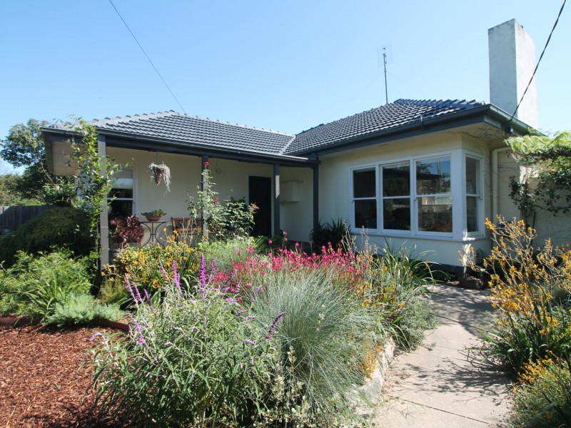 1 Grosvenor Court, Bairnsdale VIC 3875