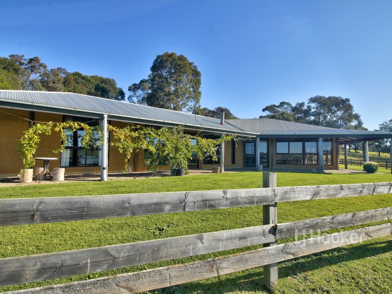 68 Johnsons Road, Bumberrah VIC 3902