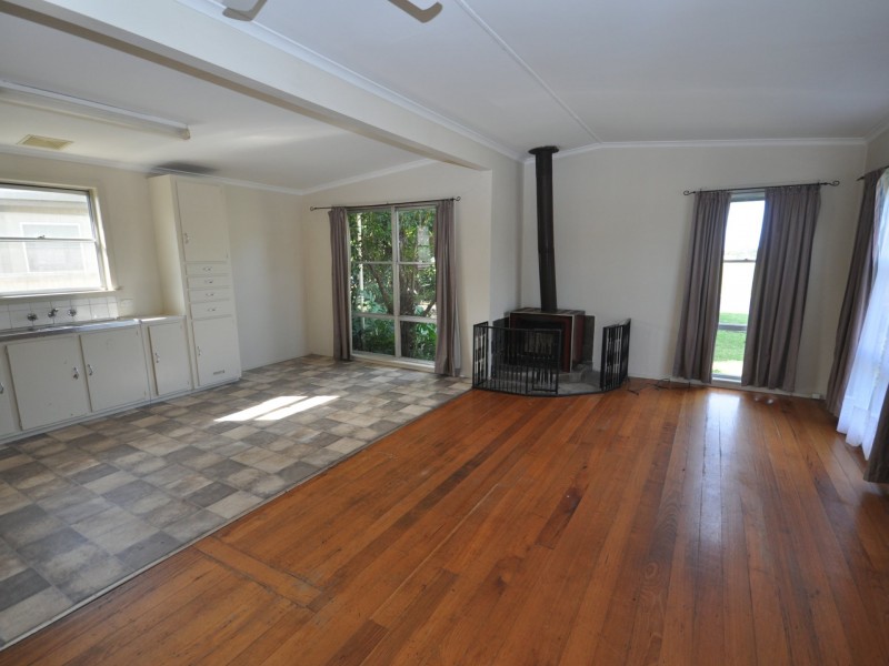 11 Flett Court, East Bairnsdale VIC 3875