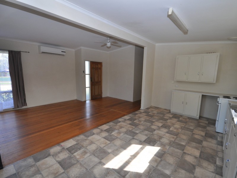 11 Flett Court, East Bairnsdale VIC 3875