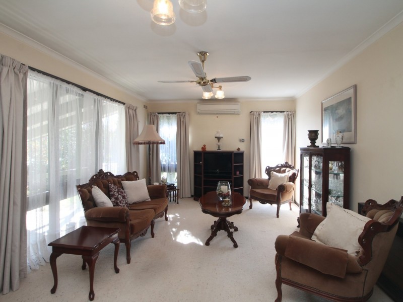 13 Glenda Court, Bairnsdale VIC 3875