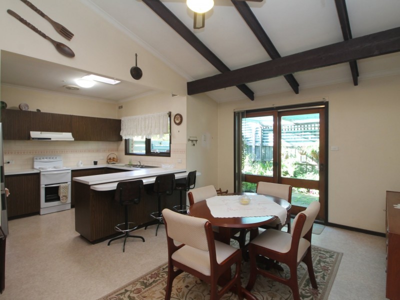 13 Glenda Court, Bairnsdale VIC 3875