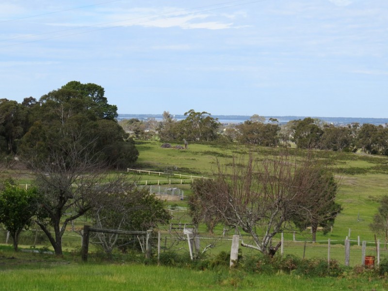 Lot 1/5 Mount Lookout Road, Ellaswood VIC 3875