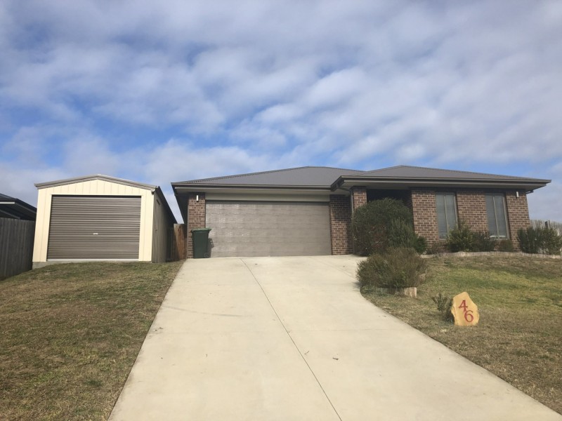 46 Lorimer Drive, Bairnsdale VIC 3875