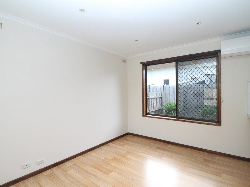 2/21 Turnbull Street, Bairnsdale VIC 3875