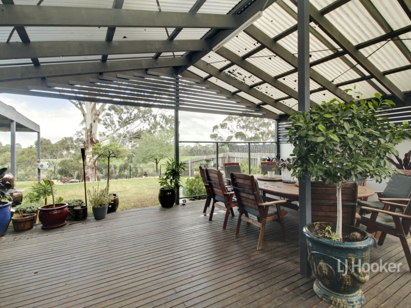 10 Charlton Place, Eastwood VIC 3875