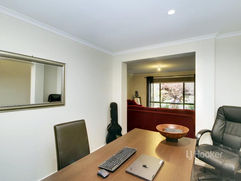 10 Charlton Place, Eastwood VIC 3875