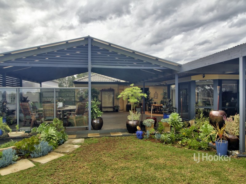10 Charlton Place, Eastwood VIC 3875